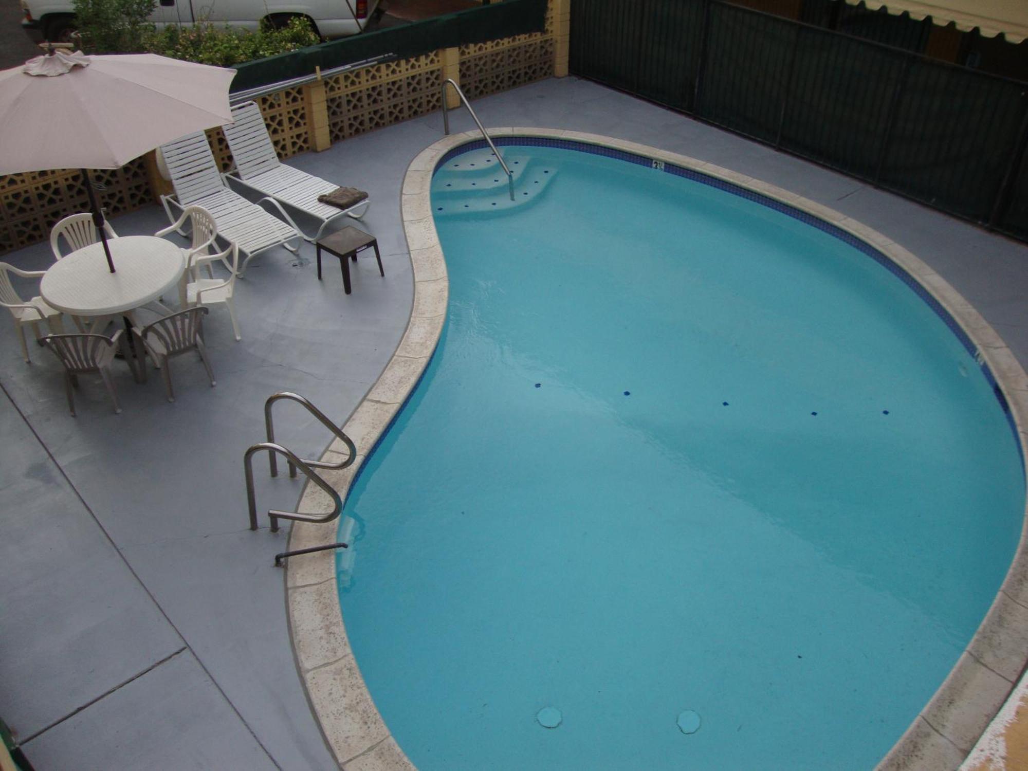 Townhouse Inn And Suites Brawley Exteriör bild