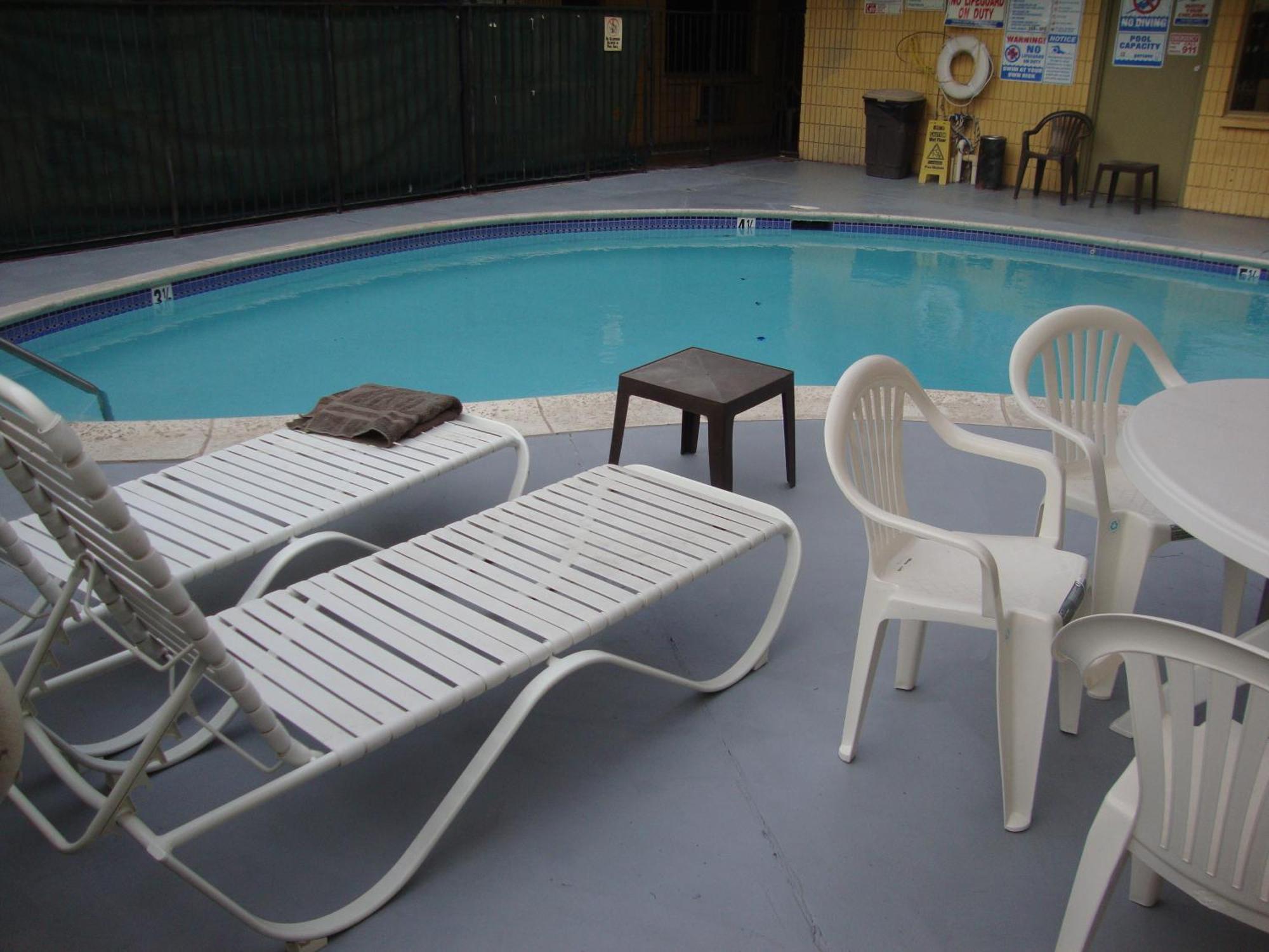 Townhouse Inn And Suites Brawley Exteriör bild