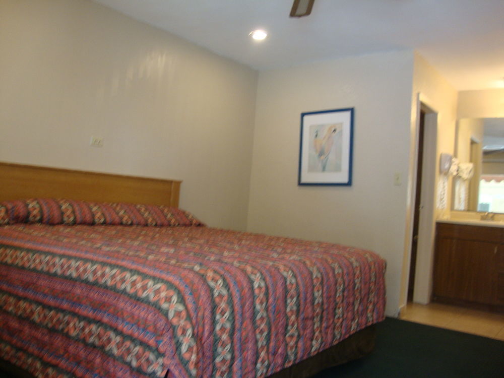 Townhouse Inn And Suites Brawley Exteriör bild